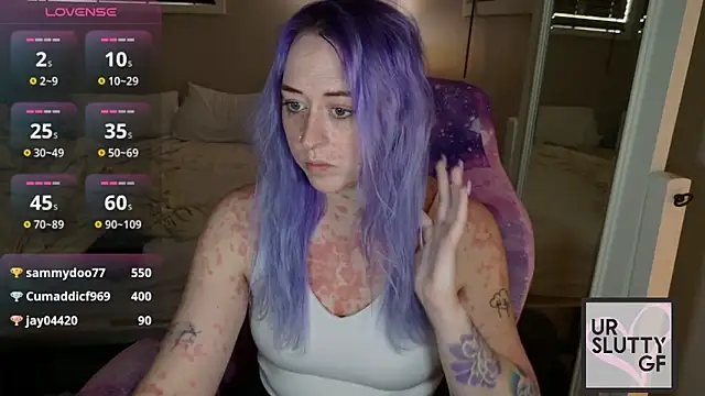 ursluttygf online show from April 19, 4:39 pm