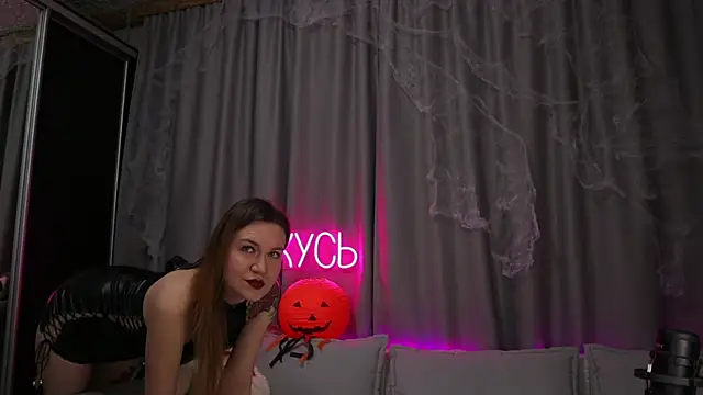 Snapshot of _LadyMargo_ chatting on October 27, 11:41 pm  LadyMargo  online show from October 27, 11:41 pm