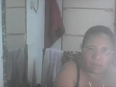 hotwet mama4uxx online show from October 20, 9:54 am