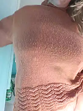 Snapshot of Emma96_hot chatting on January 8, 1:31 pm Emma96 hot online show from January 8, 1:31 pm