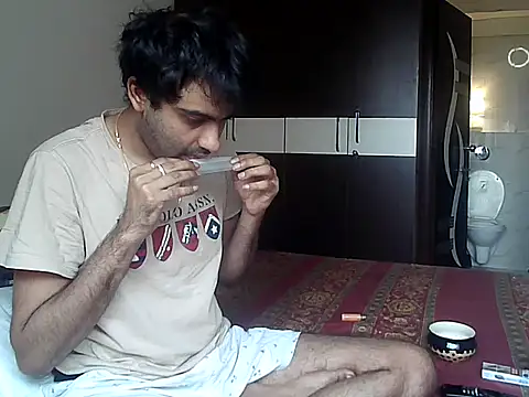 Snapshot of king_kong_india1 chatting on March 24, 3:44 am king kong india1 online show from March 24, 3:44 am