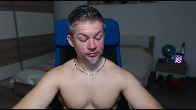 RobbyShawz online show from March 11, 6:10 am