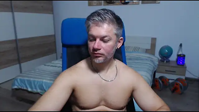 RobbyShawz online show from September 9, 6:24 am