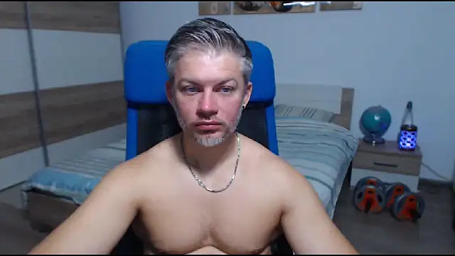 RobbyShawz online show from September 12, 6:13 am