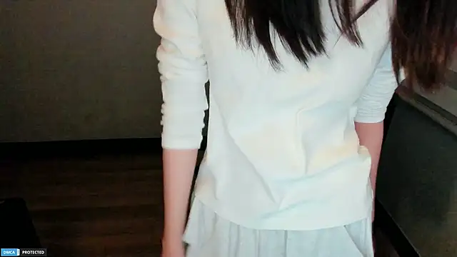 Snapshot of Ayase_momo chatting on January 21, 10:19 pm Ayase momo online show from January 21, 10:19 pm
