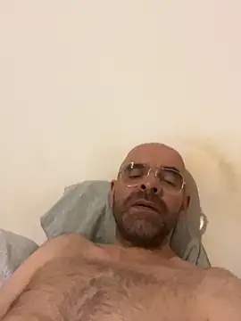 Snapshot of slim1976006 chatting on April 29, 11:11 pm slim1976006 online show from April 29, 11:11 pm