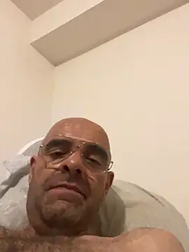 slim1976006 online show from July 14, 11:21 pm
