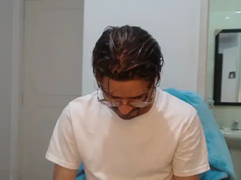 Snapshot of peterannaud chatting on September 27, 12:43 pm peterannaud online show from September 27, 12:43 pm