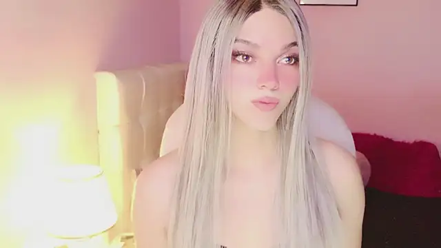 Snapshot of EvaEvangeline chatting on June 13, 10:57 am EvaEvangeline online show from June 13, 10:57 am