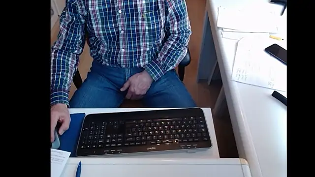 Snapshot of dutchpornking chatting on January 31, 1:23 pm dutchpornking online show from January 31, 1:23 pm