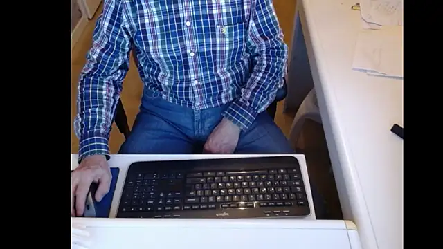 Snapshot of dutchpornking chatting on February 3, 4:52 pm dutchpornking online show from February 3, 4:52 pm