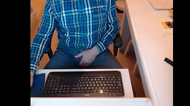 Snapshot of dutchpornking chatting on February 21, 6:15 pm dutchpornking online show from February 21, 6:15 pm