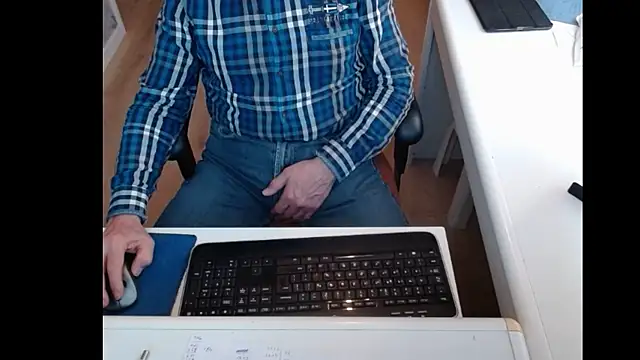 Snapshot of dutchpornking chatting on March 9, 4:22 pm dutchpornking online show from March 9, 4:22 pm