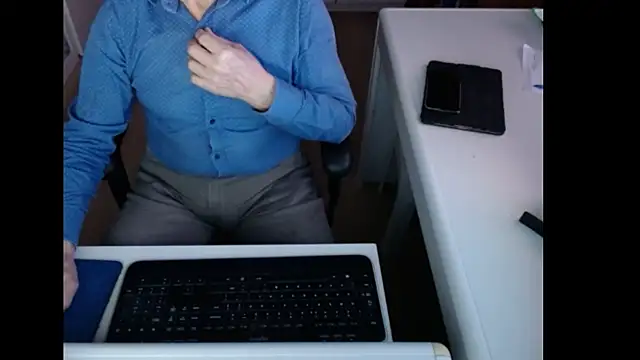 dutchpornking online show from December 18, 7:36 am