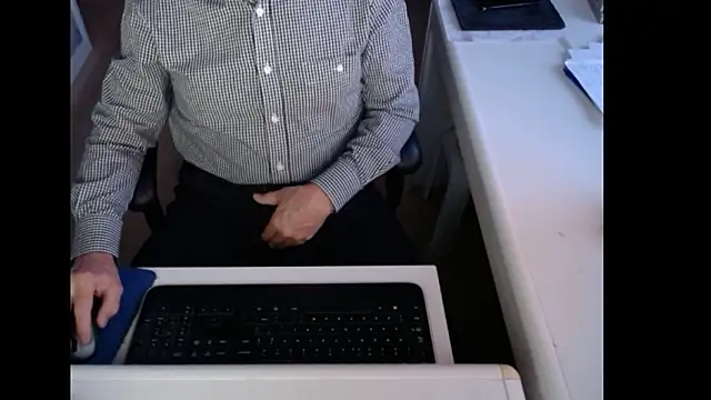 dutchpornking online show from February 5, 7:13 am