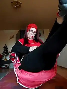 Chriss Tinaa online show from December 8, 8:30 am