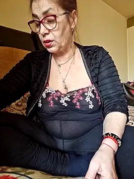 Chriss Tinaa online show from March 21, 8:30 am