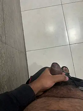 Snapshot of luciferdxm5 chatting on December 29, 4:38 am luciferdxm5 online show from December 29, 4:38 am