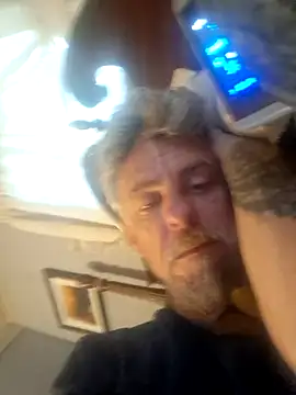 Snapshot of 19JaSon83 chatting on July 30, 3:22 pm 19JaSon83 online show from July 30, 3:22 pm