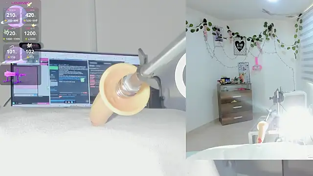 sofi velez online show from November 30, 5:06 pm