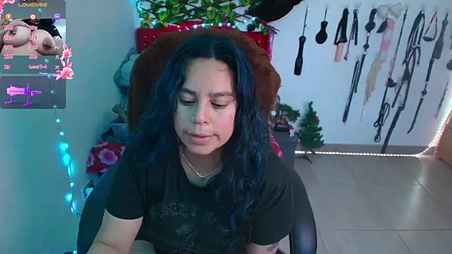 elektra 32 online show from February 21, 1:56 pm