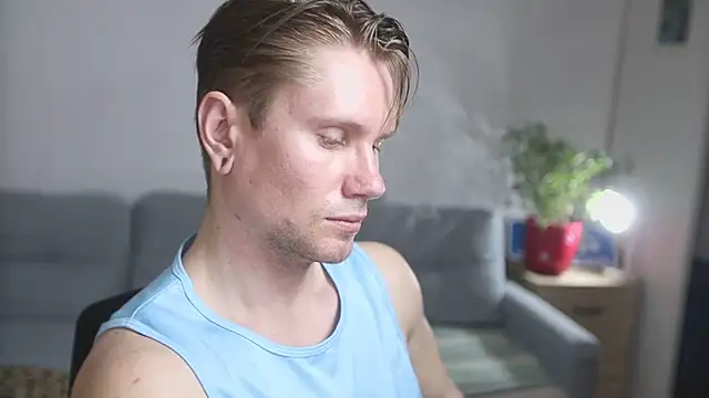 Snapshot of kevin-park chatting on February 6, 2:20 pm kevin-park online show from February 6, 2:20 pm