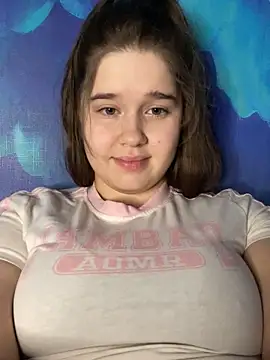 Snapshot of HornyGirlH chatting on December 18, 8:47 pm HornyGirlH online show from December 18, 8:47 pm