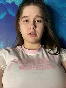 Snapshot of HornyGirlH chatting on December 19, 8:34 pm HornyGirlH online show from December 19, 8:34 pm