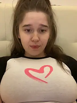 Snapshot of HornyGirlH chatting on February 22, 12:49 am HornyGirlH online show from February 22, 12:49 am