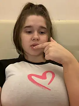 Snapshot of HornyGirlH chatting on February 24, 3:55 am HornyGirlH online show from February 24, 3:55 am