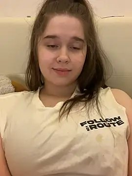 Snapshot of HornyGirlH chatting on February 28, 1:58 am HornyGirlH online show from February 28, 1:58 am