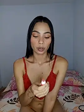 Snapshot of iamemmablake chatting on June 26, 12:04 am iamemmablake online show from June 26, 12:04 am