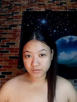 Snapshot of Urchanel chatting on April 27, 10:52 pm Urchanel online show from April 27, 10:52 pm