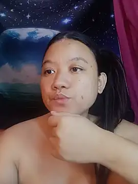 Snapshot of Urchanel chatting on July 10, 11:51 pm Urchanel online show from July 10, 11:51 pm
