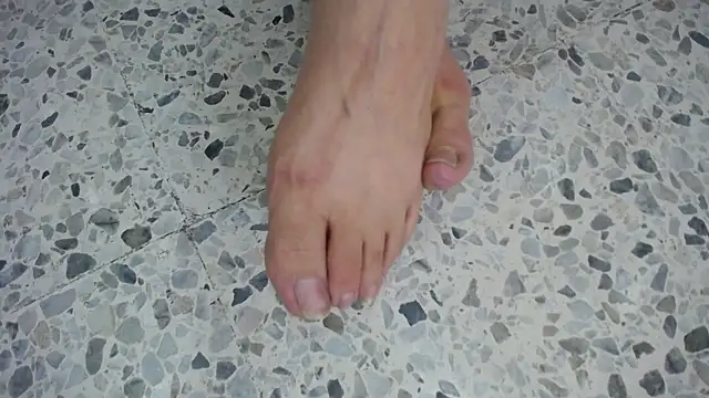 Snapshot of moxa_hot chatting on January 11, 2:04 pm moxa hot online show from January 11, 2:04 pm