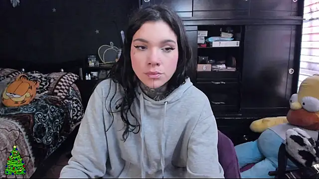 Snapshot of Lilmarieee chatting on December 27, 1:39 pm Lilmarieee online show from December 27, 1:39 pm