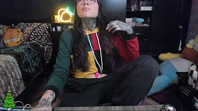 Snapshot of Lilmarieee chatting on December 29, 9:09 pm Lilmarieee online show from December 29, 9:09 pm