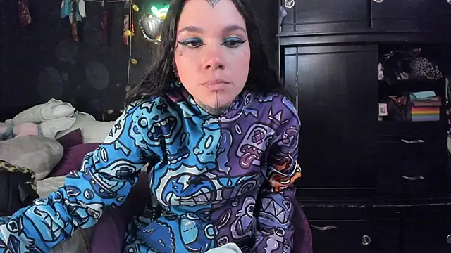 Lilmarieee online show from November 5, 10:10 pm