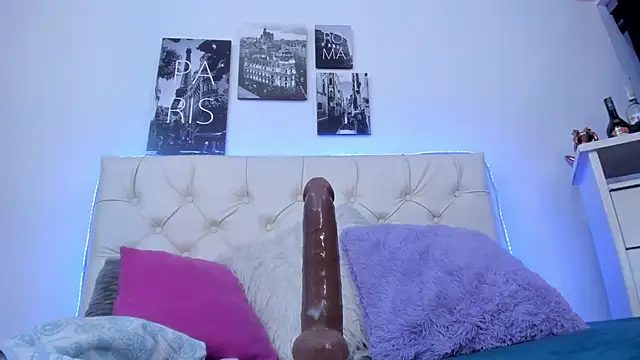 Amaia Daniells online show from January 13, 7:43 am