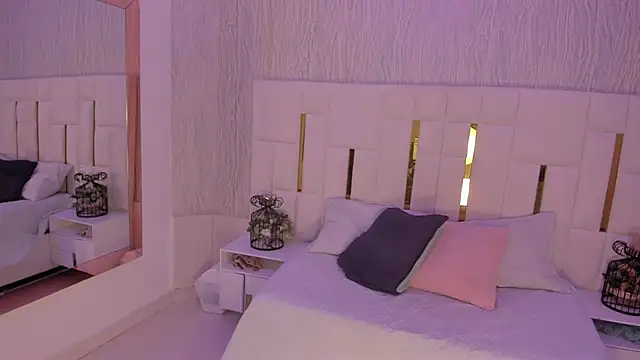 Meghan stonne  online show from November 14, 9:02 pm