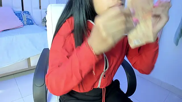 Meghan stonne  online show from November 15, 7:10 pm