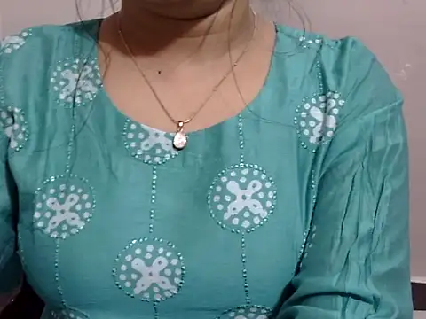 Snapshot of mahira_999 chatting on February 12, 7:23 am mahira 999 online show from February 12, 7:23 am