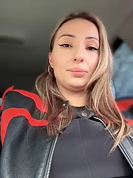 Snapshot of YOUR-KARINA chatting on March 17, 8:29 am YOUR-KARINA online show from March 17, 8:29 am