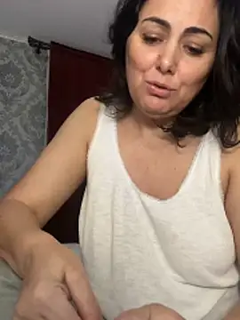 Snapshot of Emma_roqueen chatting on June 9, 9:26 pm Emma roqueen online show from June 9, 9:26 pm