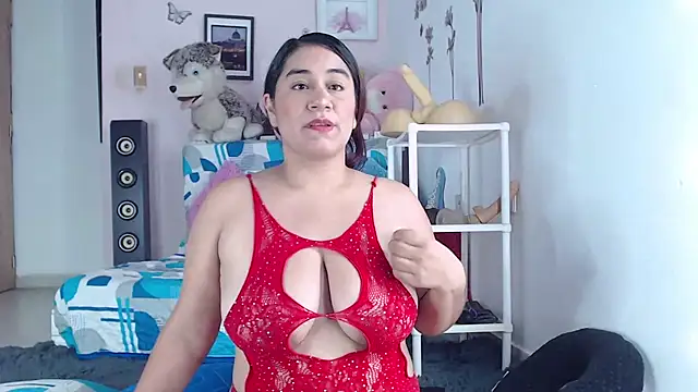 emiligrey  online show from March 4, 2:49 am