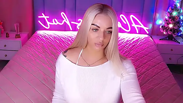 AllwaysHotJ online show from January 7, 2:14 am