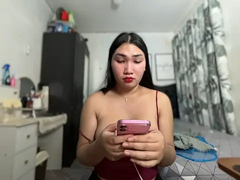 Miss Deliciousness online show from March 26, 6:19 am