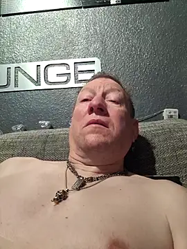 Snapshot of tomtom111111 chatting on February 22, 9:57 pm tomtom111111 online show from February 22, 9:57 pm