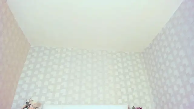 Snapshot of NatsumiHun chatting on May 2, 5:23 am NatsumiHun online show from May 2, 5:23 am