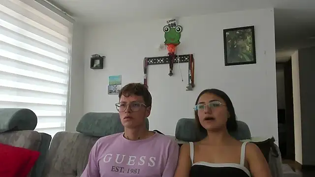 Snapshot of A_sexy_couple__ chatting on September 22, 5:59 pm A sexy couple   online show from September 22, 5:59 pm